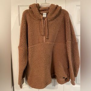 PINK Victoria’s Secret Sherpa Half Zip Pullover XL, Color Brown